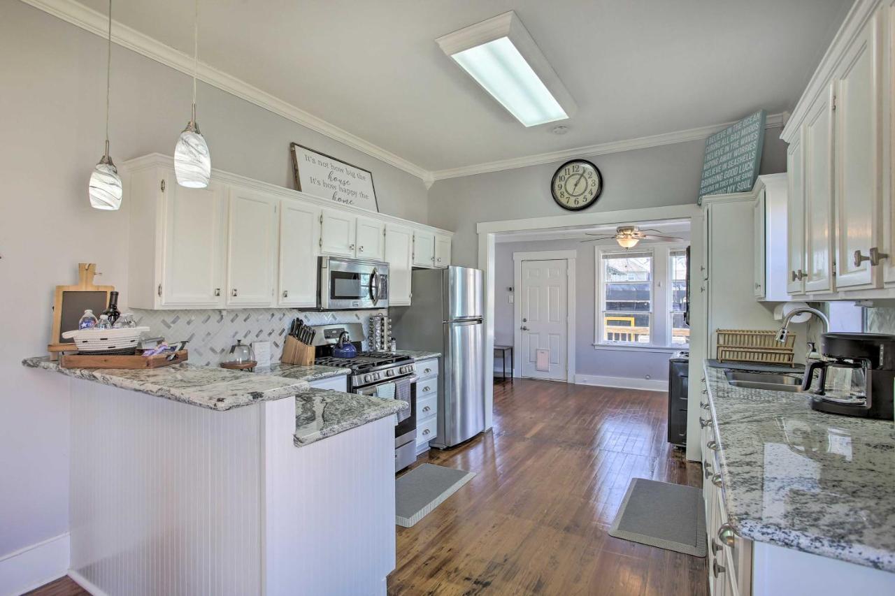 Cozy Beach Bungalow Near Galveston Seawall And Pier المظهر الخارجي الصورة